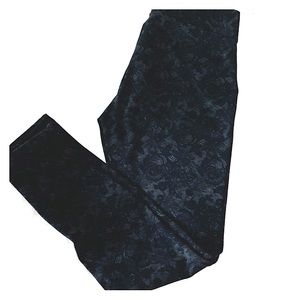NWOT Ann Taylor black patterned leggings size S